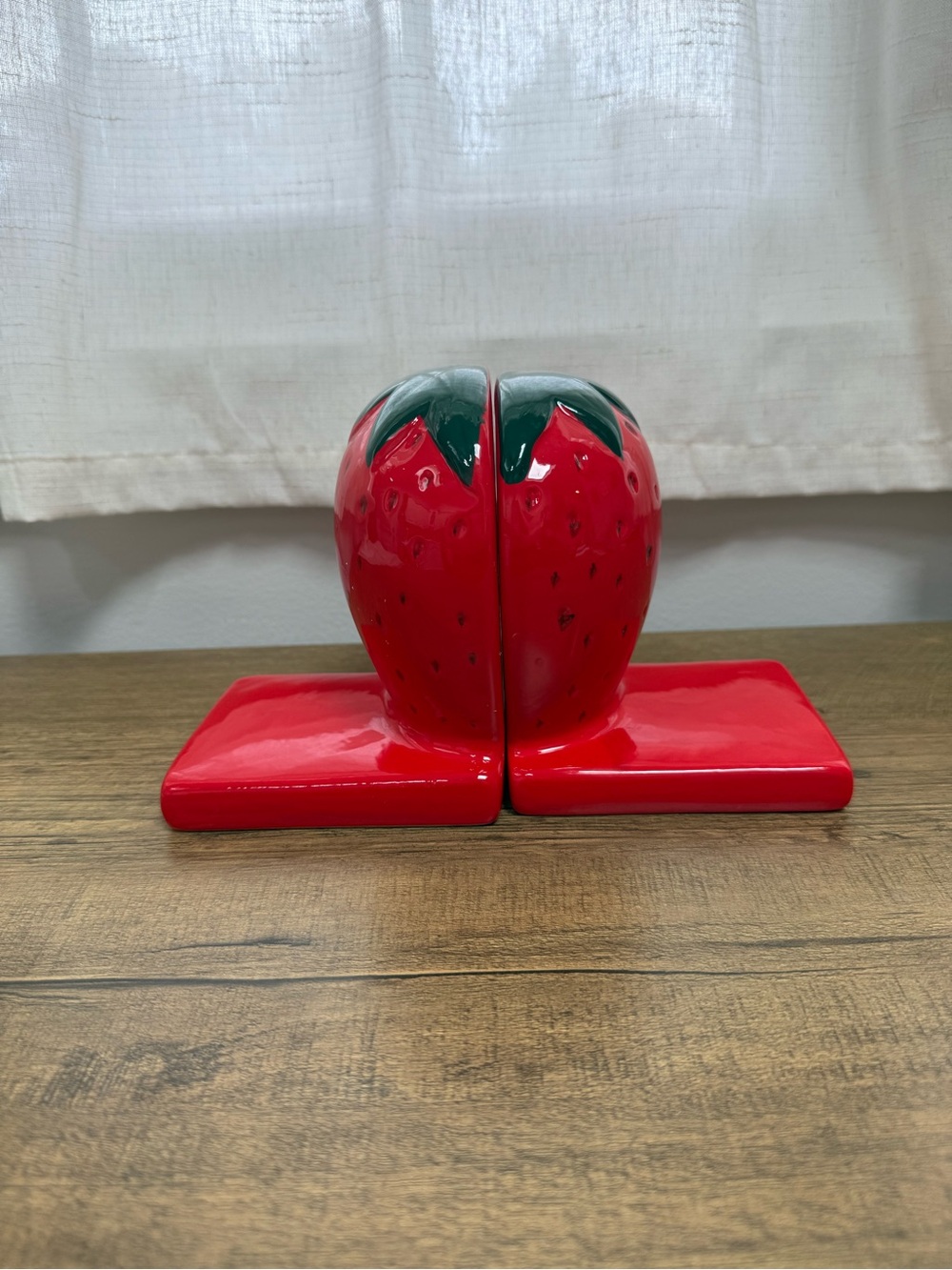 Ceramic Strawberry Bookends in Red with Green Accents - Unbranded